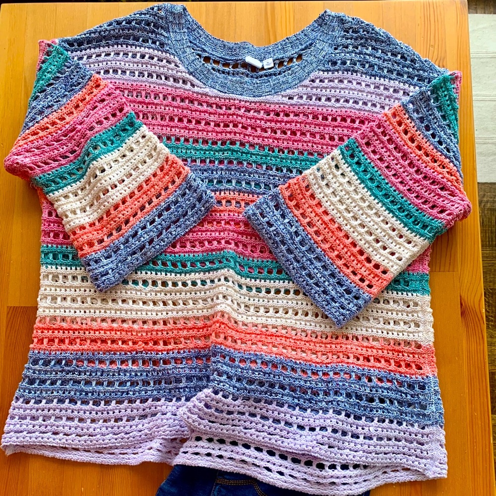 ✨2/$15✨Gap Boho Rainbow Sweater
